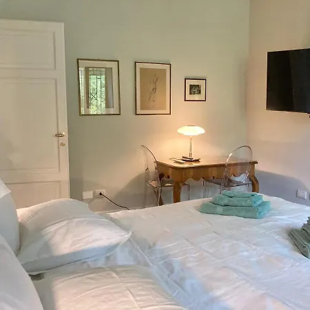 Semesterbostad Maison Montello Varese