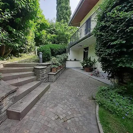 Semesterbostad Maison Montello Varese